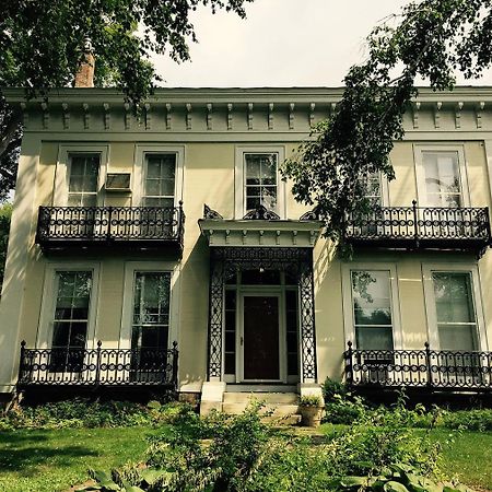 Blackinton Manor Bed and Breakfast North Adams Esterno foto