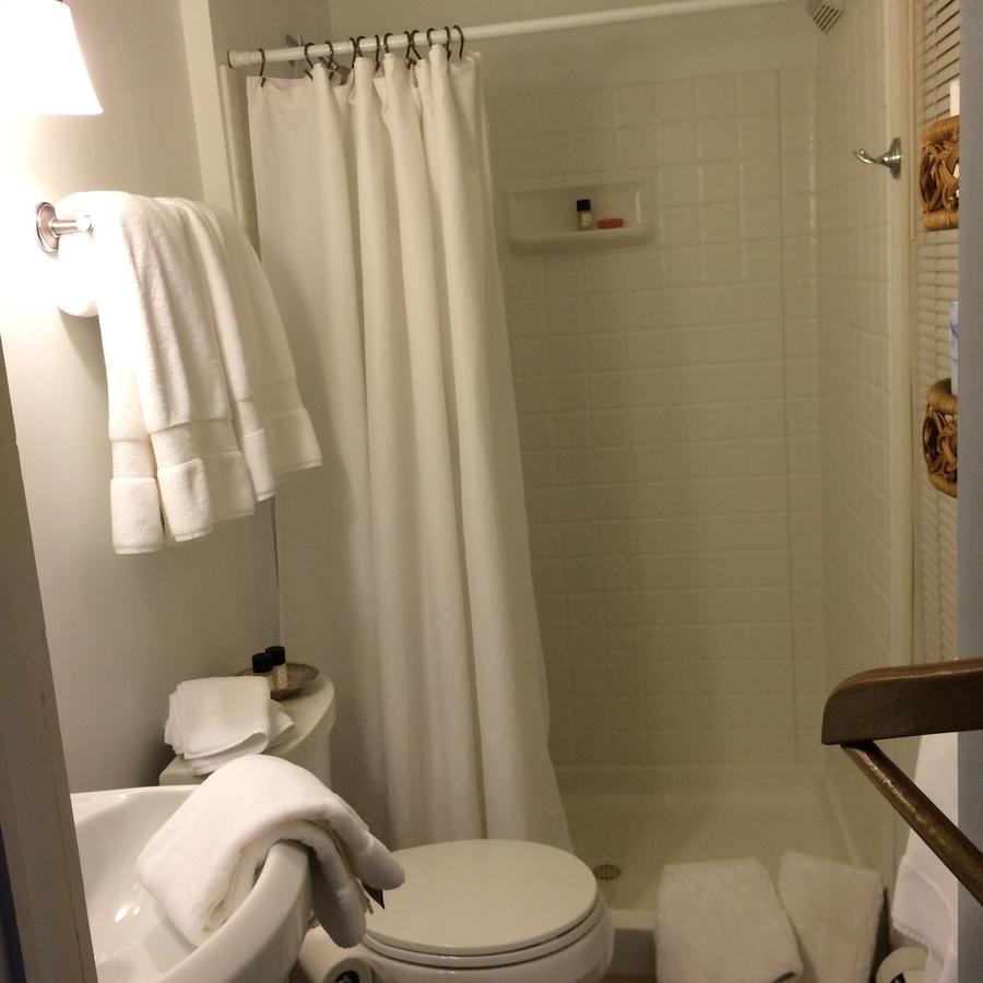 Blackinton Manor Bed and Breakfast North Adams Esterno foto