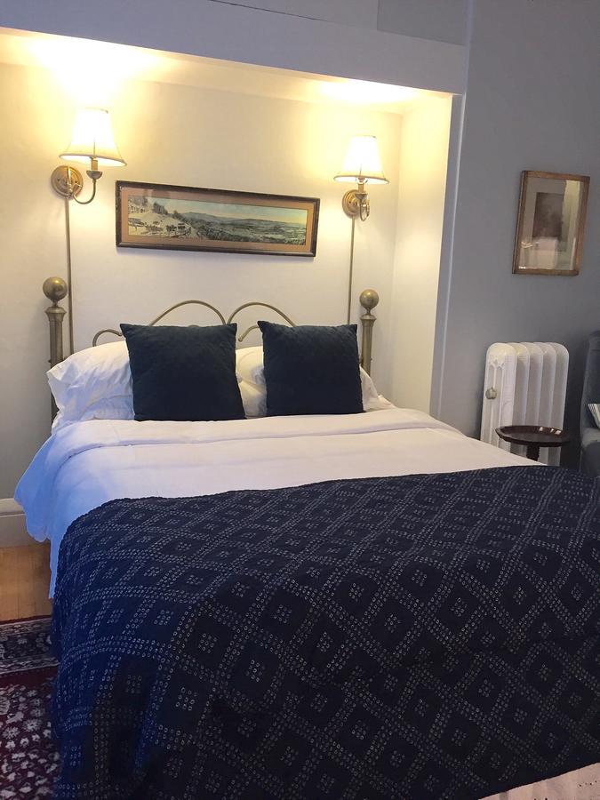 Blackinton Manor Bed and Breakfast North Adams Esterno foto